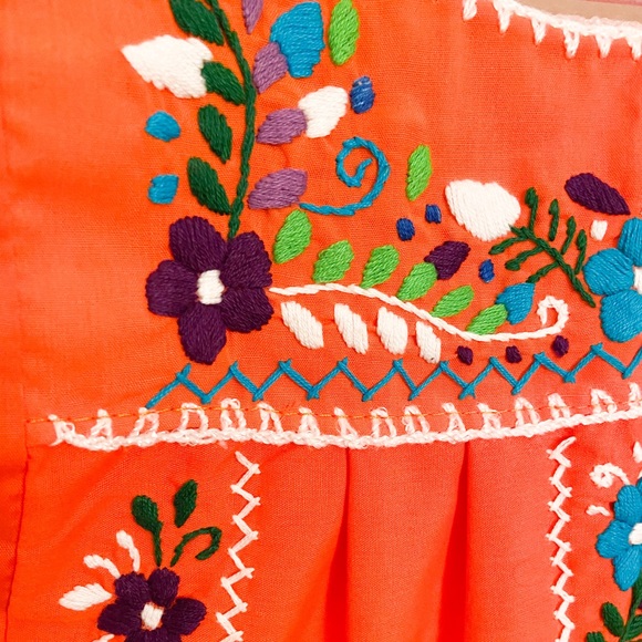 Brand New!!! Handmade Hand Embroidered Flowers Mexican Dress - Picture 3 of 3
